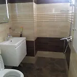 къша за гости мания * София